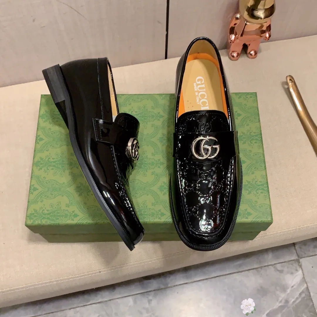 Men's Leather Shoes Men's Shoes 💰480💰💰🎩🎩 [Lightning] [Lightning] "Gucci*" The latest and most popular casual business leather shoes, top brand [Seduce] luxury ~ purchasing agent, top quality ~. [Strong] The upper is made of imported breathable cowhide with matching material ➕ breathable cowhide feet (•) and fine workmanship. The original stylish and stylish soft rubber wear-resistant and non-slip outsole is light and comfortable on the feet. The real thing looks better when taken in real life. 309: code: 38-44, can be customized to 45